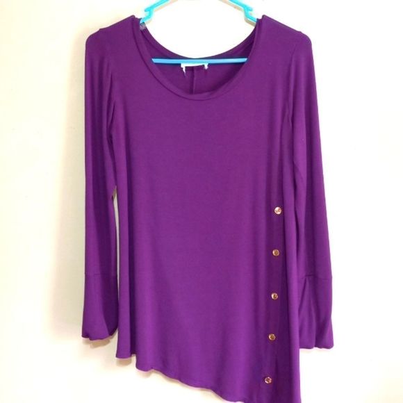 The zig Zag Stripe rayon spandex with golden accent buttons tunic top, sz M - Picture 2 of 6